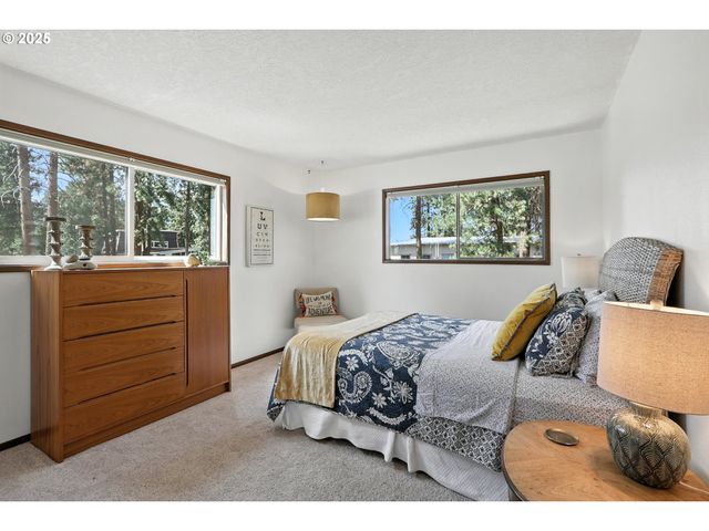 112 N SENTOSA LAKE Rd, Tygh Valley, OR 97063