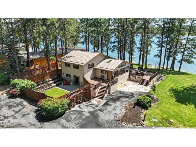 112 N SENTOSA LAKE Rd, Tygh Valley, OR 97063