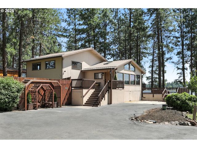 112 N SENTOSA LAKE Rd, Tygh Valley, OR 97063