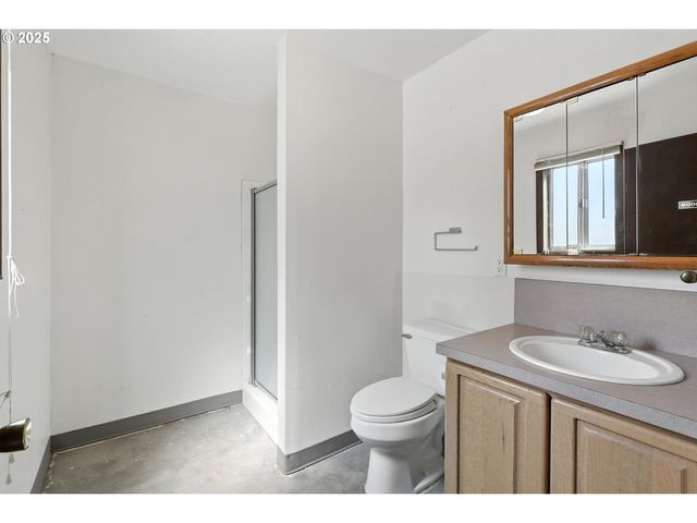 112 N SENTOSA LAKE Rd, Tygh Valley, OR 97063