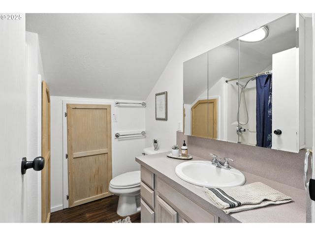 112 N SENTOSA LAKE Rd, Tygh Valley, OR 97063