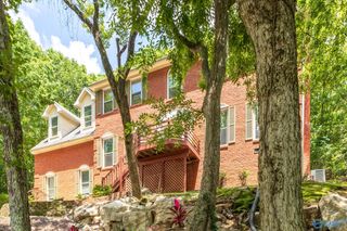 15033 Greentree Trail, Huntsville, AL 35803