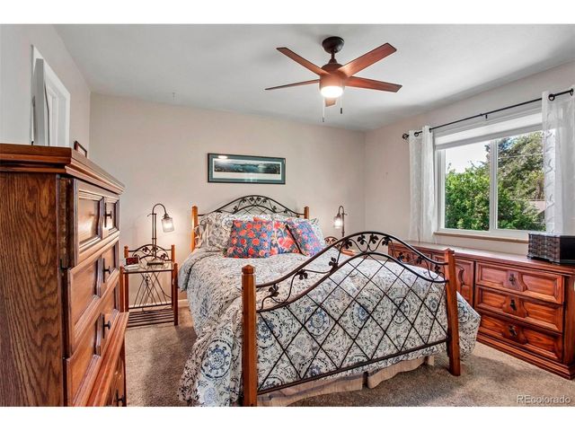 454 W Acoma Dr, Littleton, CO 80120