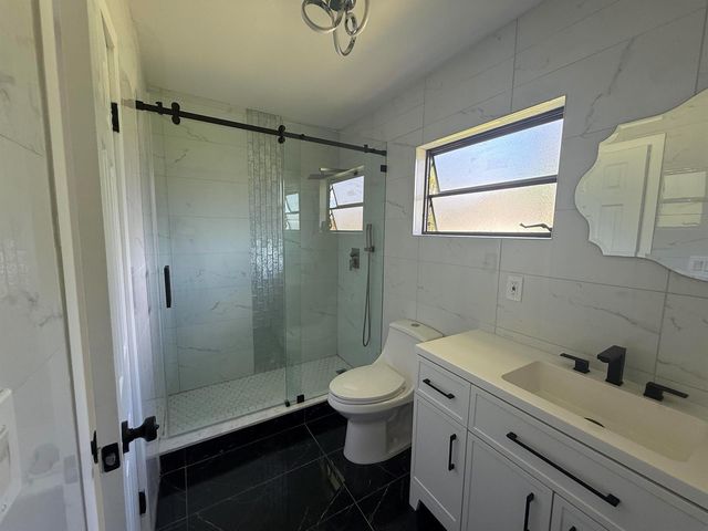 9405 NW 74th Street, Tamarac, FL 33321