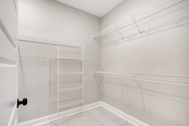 533 N Halifax Ct, Clarksville, TN 37040