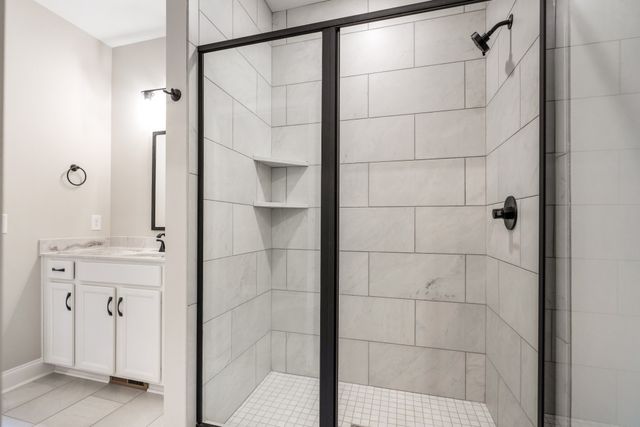 533 N Halifax Ct, Clarksville, TN 37040