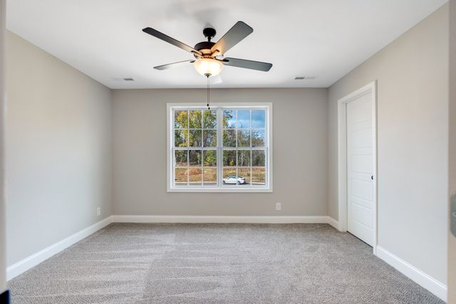 533 N Halifax Ct, Clarksville, TN 37040