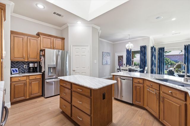 12712 Outlook Avenue, Fort Worth, TX 76244