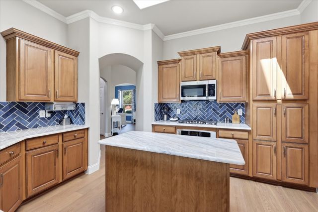 12712 Outlook Avenue, Fort Worth, TX 76244
