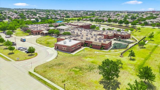 12712 Outlook Avenue, Fort Worth, TX 76244