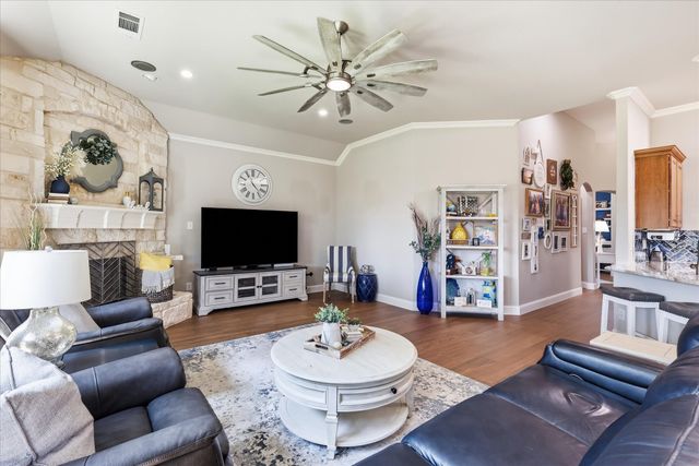 12712 Outlook Avenue, Fort Worth, TX 76244