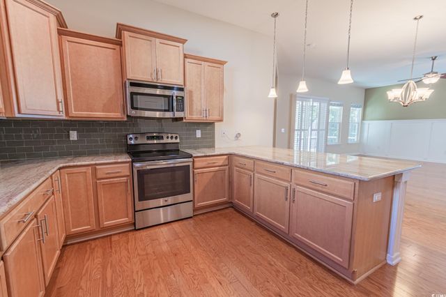 899 Callant Dr., Little River, SC 29566