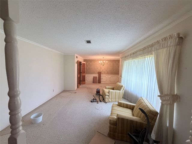3811 Laurel Canyon Drive, Dallas, TX 75233