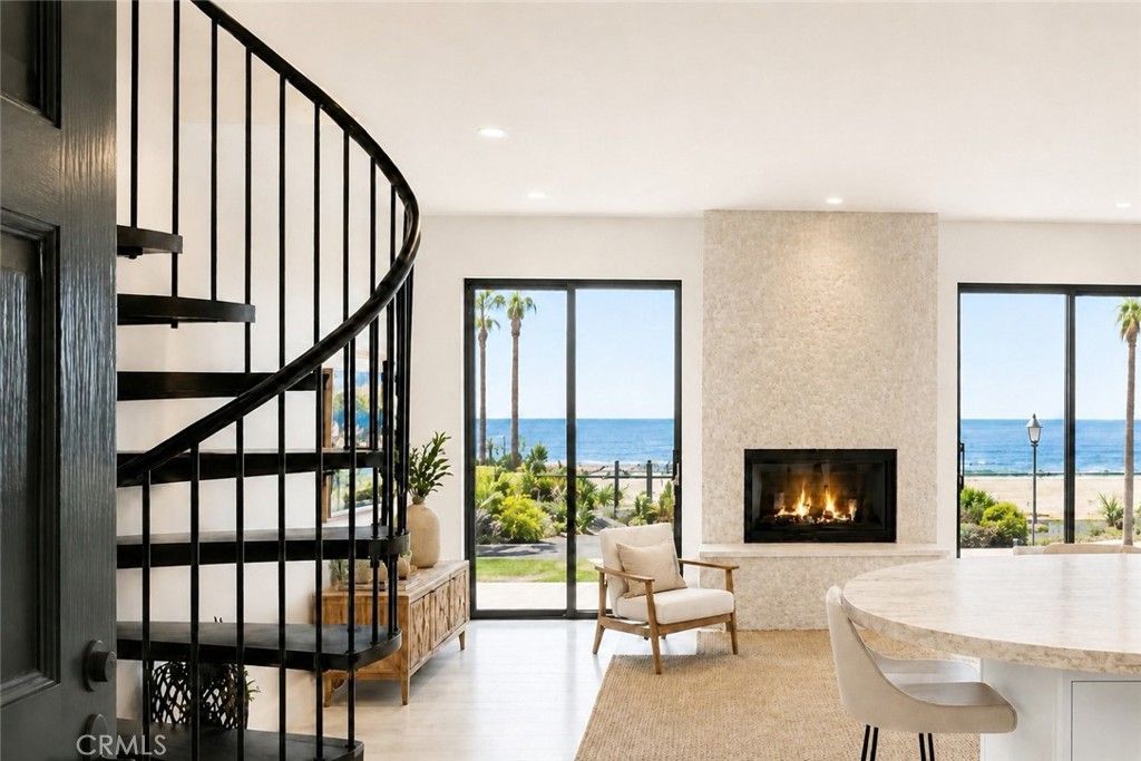 1101 S Pacific C, Oceanside, CA 92054