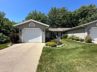 1015 Pershing Boulevard, Worthington, MN 56187