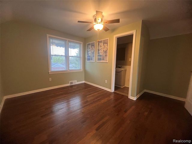 12810 Balsam Street, Southgate, MI 48195