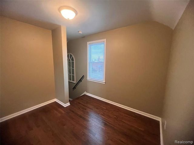 12810 Balsam Street, Southgate, MI 48195