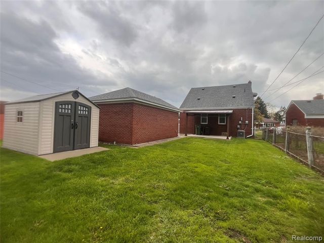 12810 Balsam Street, Southgate, MI 48195