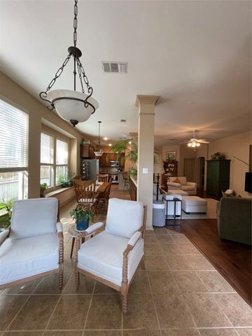 117 Myrtle Creek, Grapevine, TX 76051