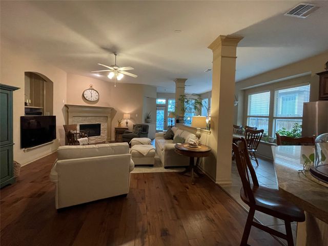 117 Myrtle Creek, Grapevine, TX 76051