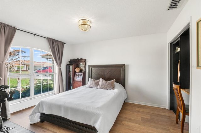 129 MORNING GLORY CIRCLE, Winter Haven, FL 33884