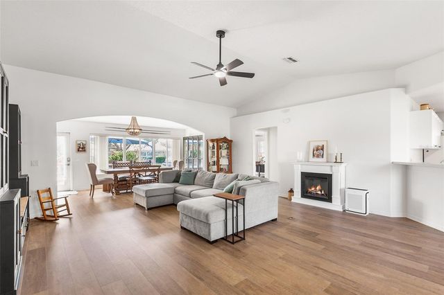 129 MORNING GLORY CIRCLE, Winter Haven, FL 33884