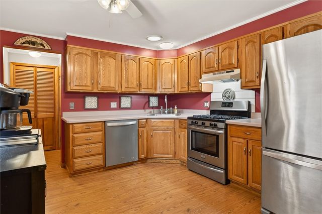 21 West Canon Drive, Chili, NY 14624