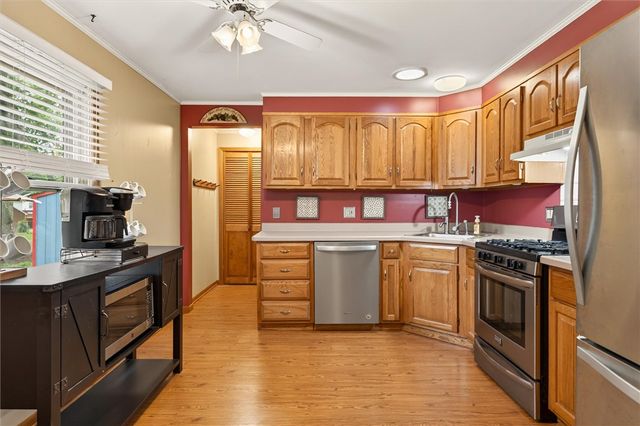 21 West Canon Drive, Chili, NY 14624