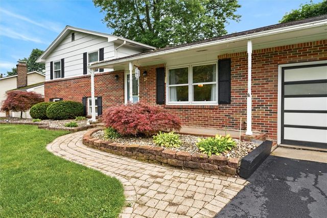 21 West Canon Drive, Chili, NY 14624
