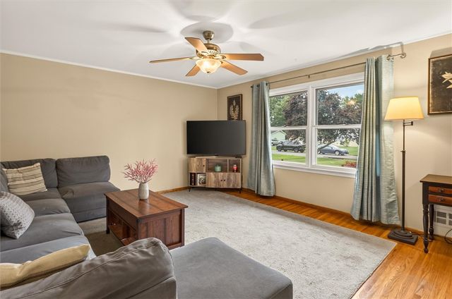 21 West Canon Drive, Chili, NY 14624