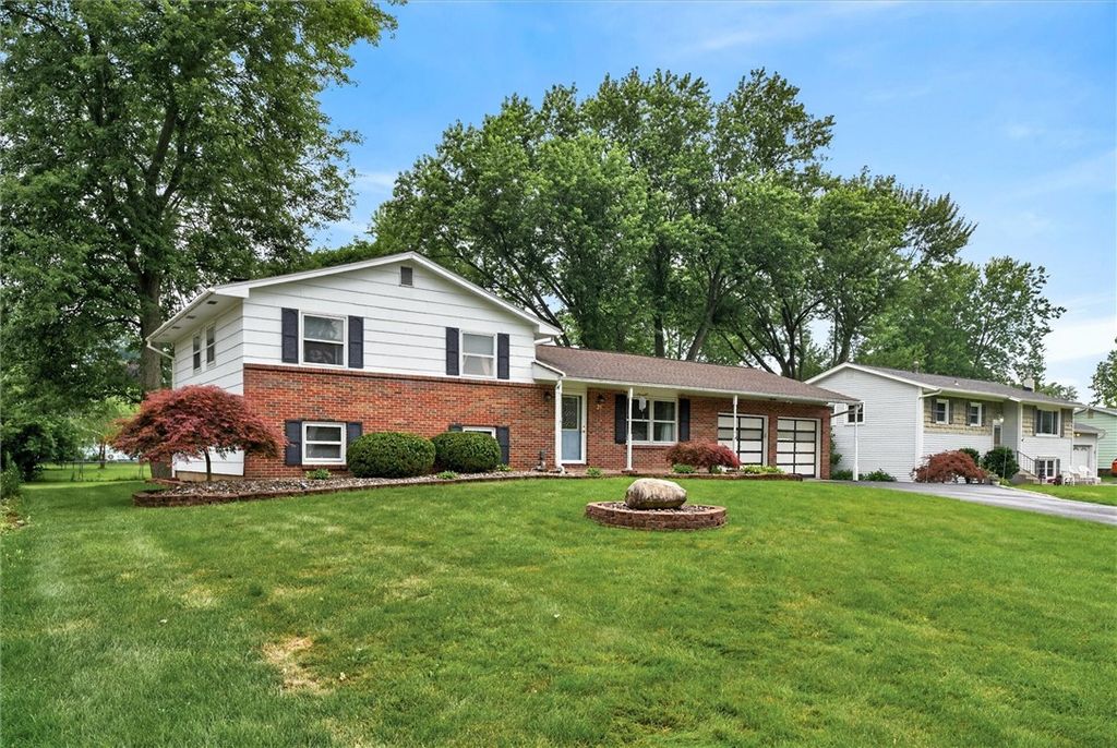 21 West Canon Drive, Chili, NY 14624