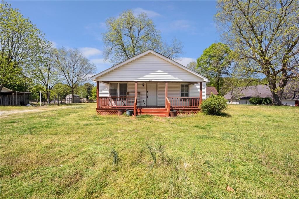 603 Webb Gin House Road, Lawrenceville, GA 30045