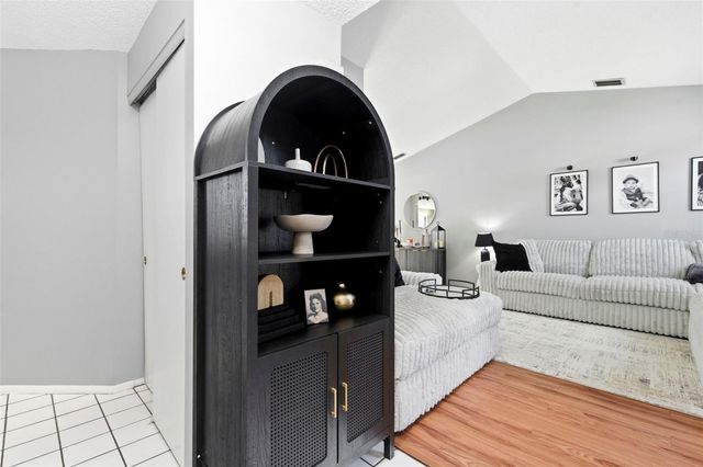 9108 TOURNAMENT DRIVE, Hudson, FL 34667