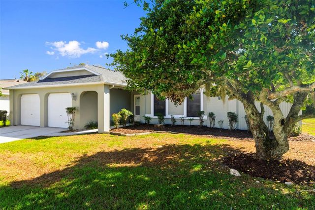 9108 TOURNAMENT DRIVE, Hudson, FL 34667