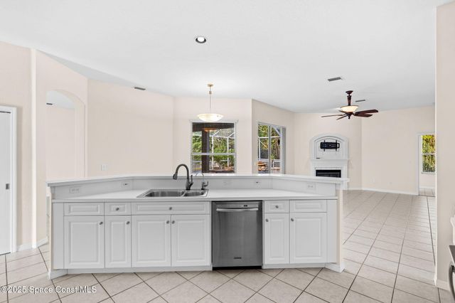 943 Carriage Hill Road, Melbourne, FL 32940