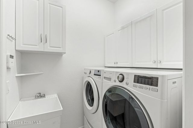 943 Carriage Hill Road, Melbourne, FL 32940