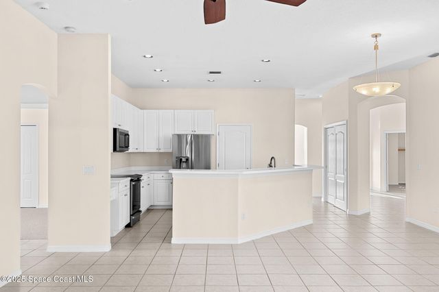 943 Carriage Hill Road, Melbourne, FL 32940