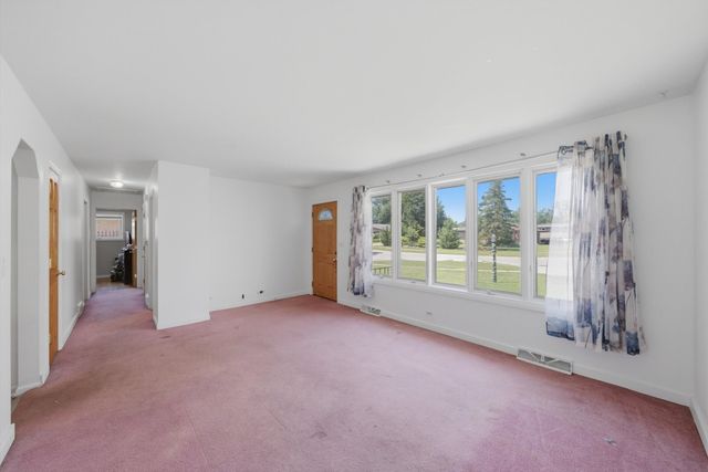 15W425 Victory Parkway, Elmhurst, IL 60126