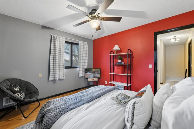 6925 Willow Lane, Brooklyn Center, MN 55430