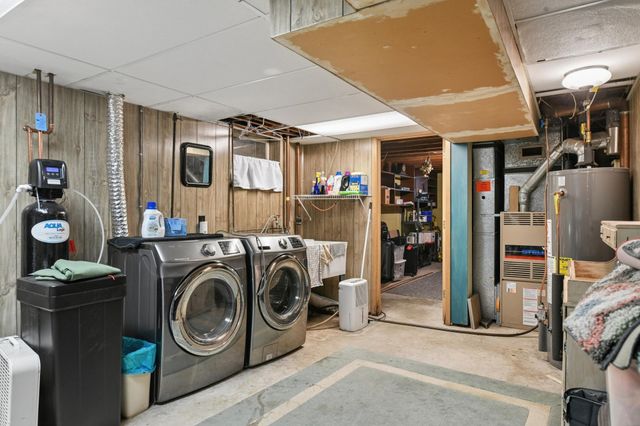 6925 Willow Lane, Brooklyn Center, MN 55430