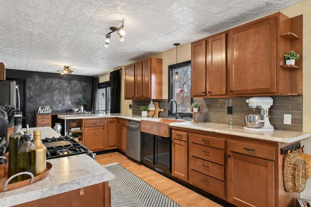 6925 Willow Lane, Brooklyn Center, MN 55430