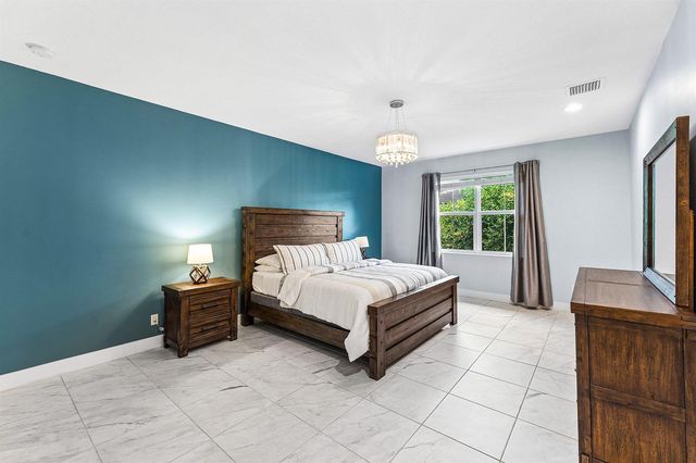 4821 Pointe Midtown Road, Palm Beach Gardens, FL 33418
