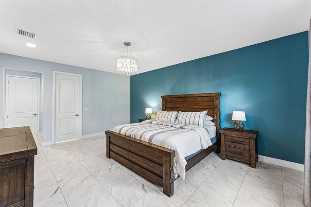 4821 Pointe Midtown Road, Palm Beach Gardens, FL 33418