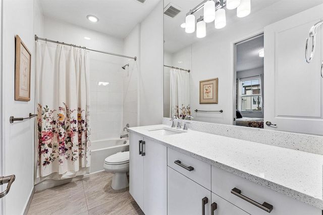 4821 Pointe Midtown Road, Palm Beach Gardens, FL 33418