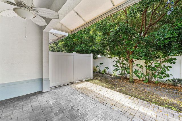 4821 Pointe Midtown Road, Palm Beach Gardens, FL 33418