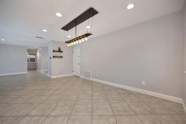 2205 Trails Ct, Rancho Cordova, CA 95670