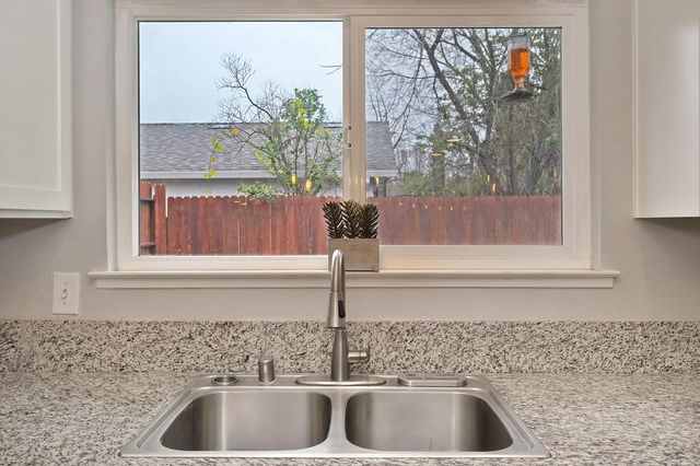 2205 Trails Ct, Rancho Cordova, CA 95670