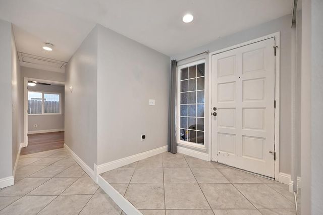 2205 Trails Ct, Rancho Cordova, CA 95670