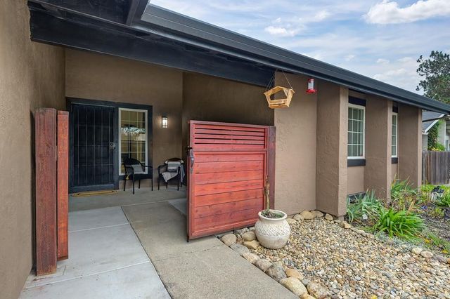 2205 Trails Ct, Rancho Cordova, CA 95670