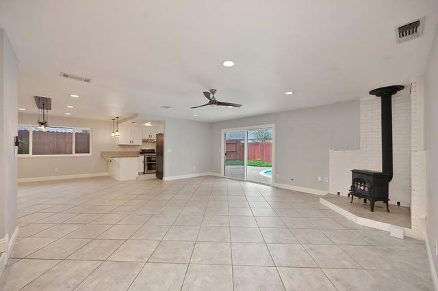 2205 Trails Ct, Rancho Cordova, CA 95670